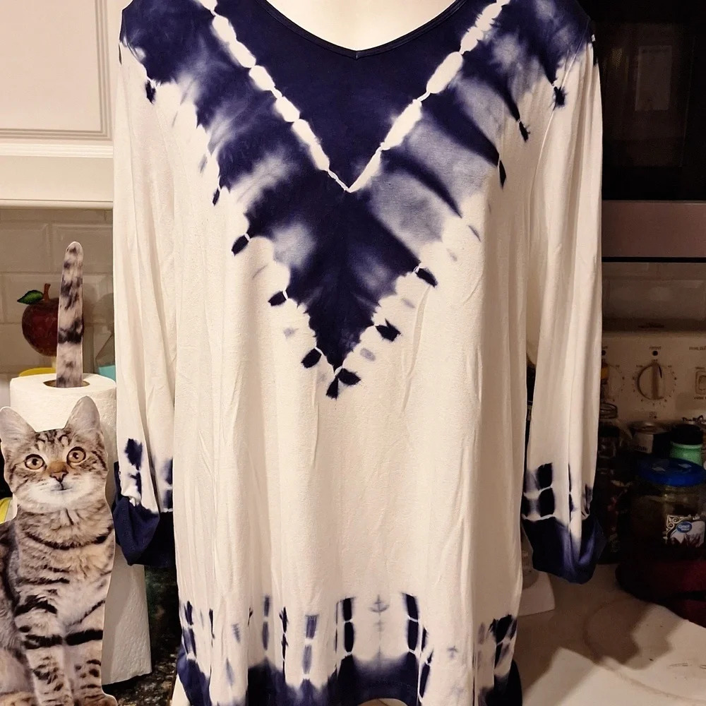 Womens  Chico's Zenergy casual stretch tie dye regular size top 3